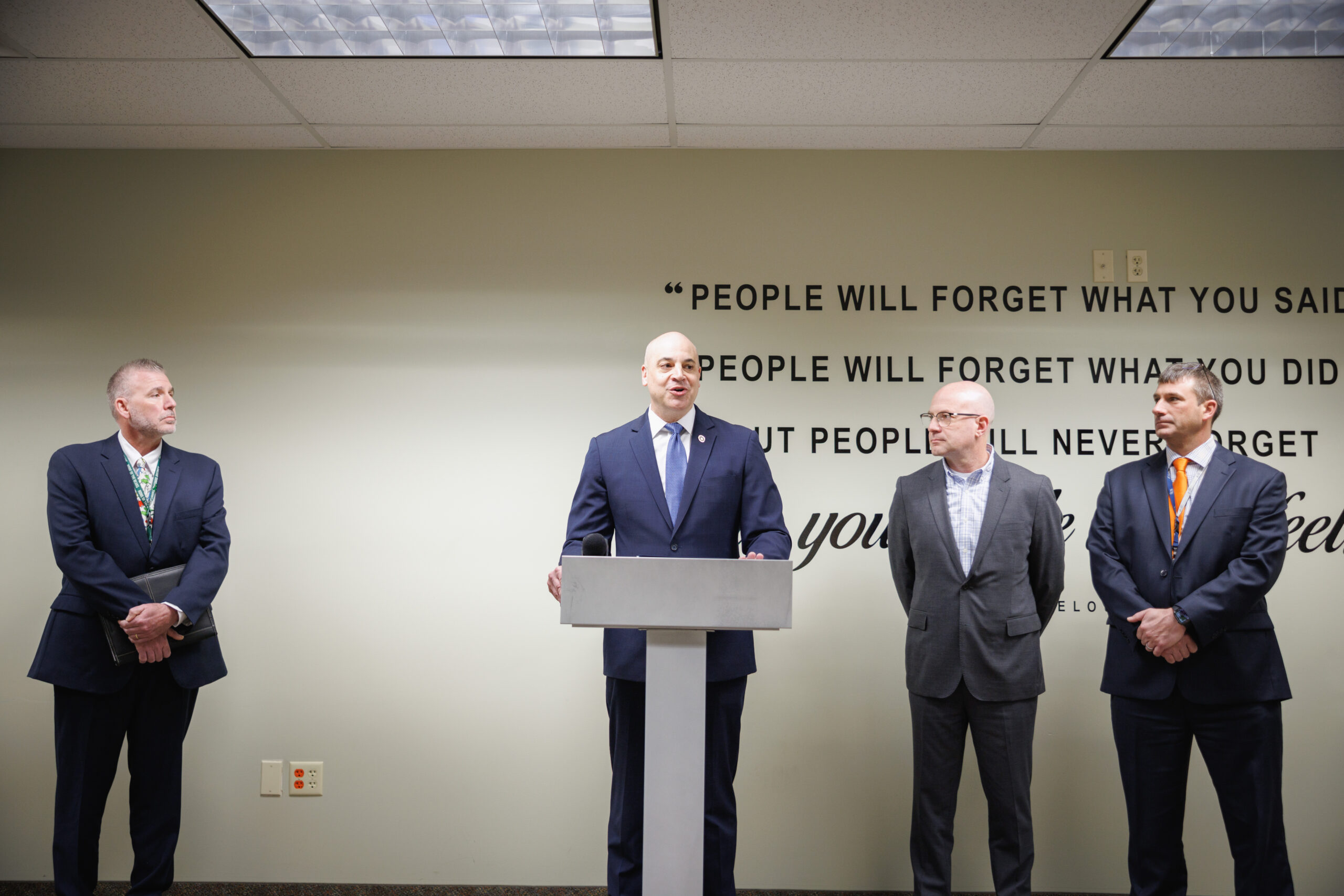 Photo Apr                  Am