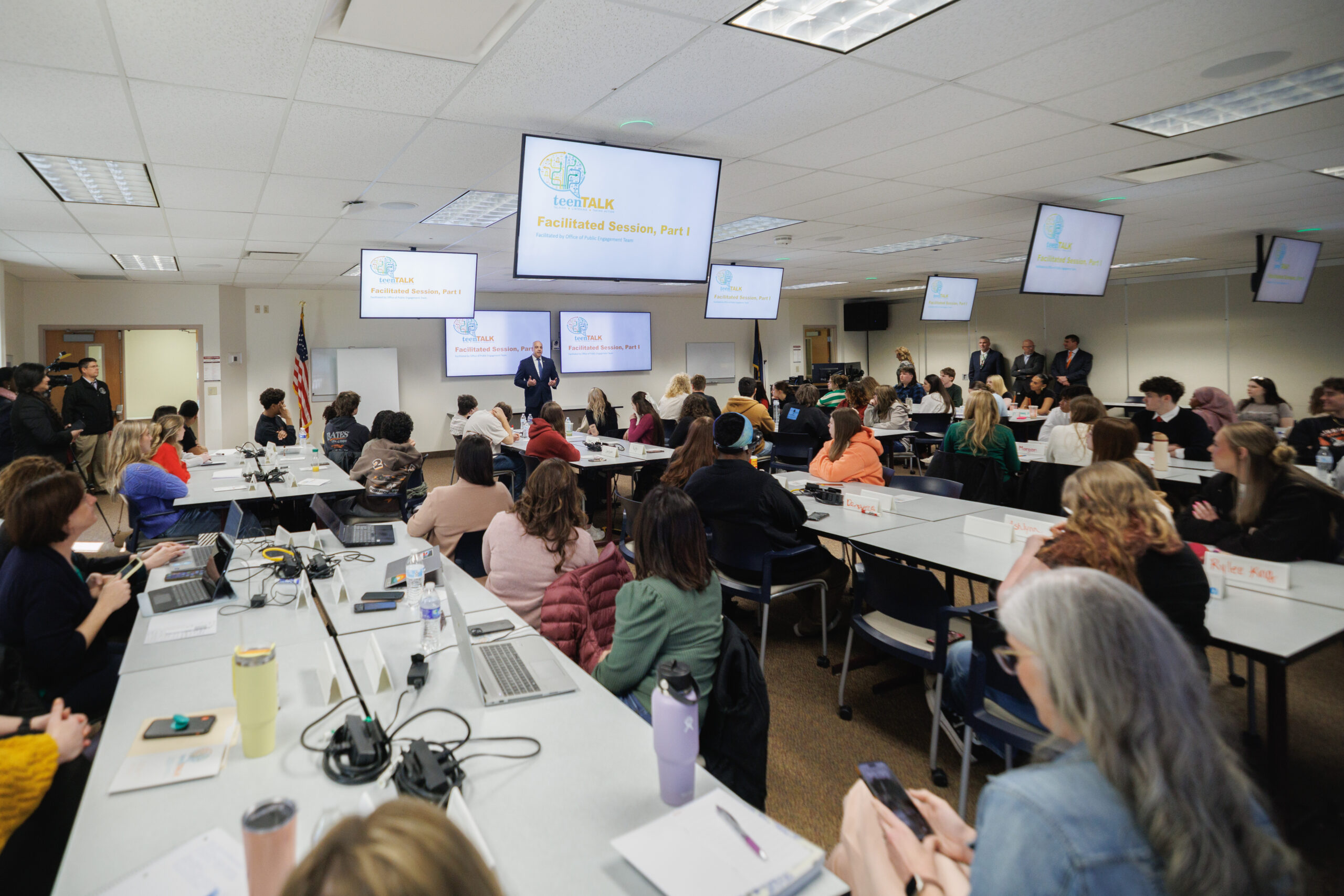 Photo Apr                  Am